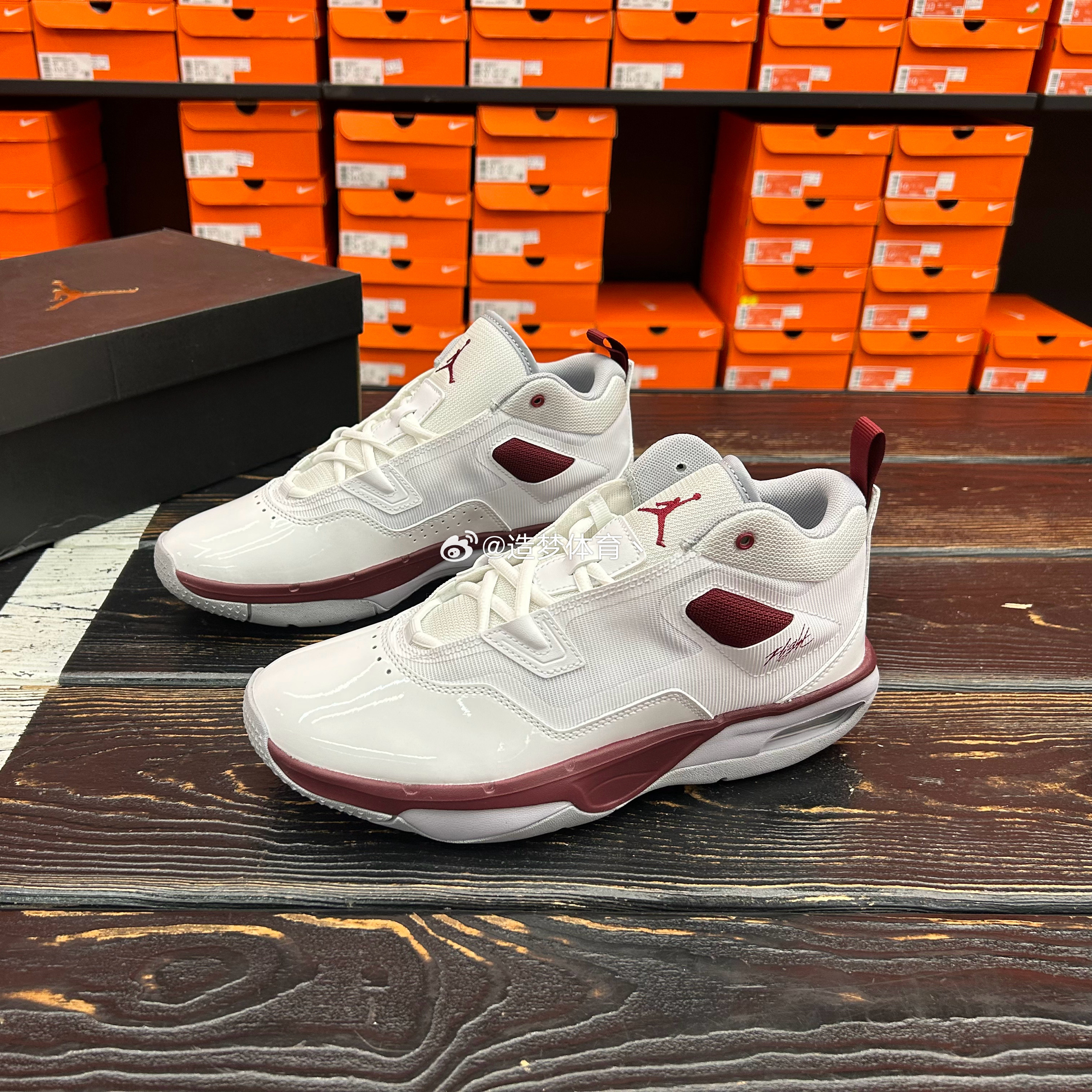 Nike/耐克Air Jordan Stay Loyal 3气垫实战篮球鞋FB1396-160-103