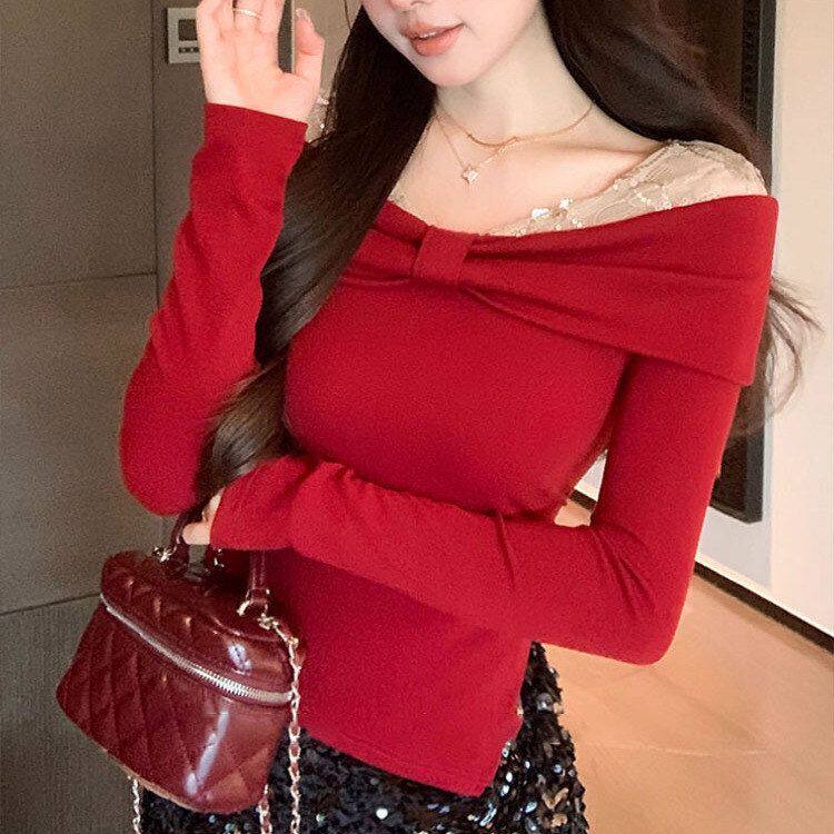 红色蕾丝拼接露肩T恤女秋冬圣诞