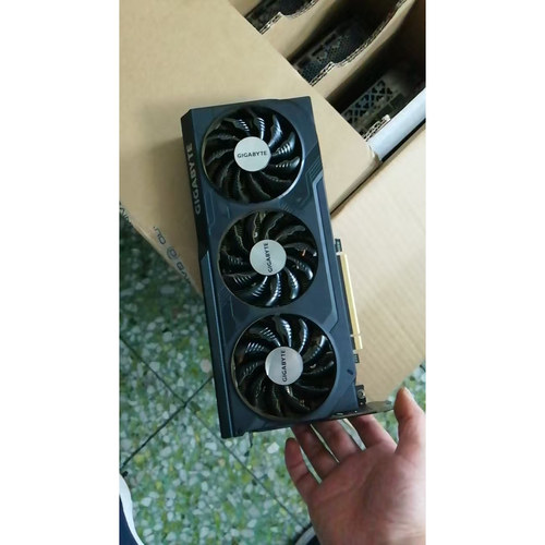 技嘉 RTX4070 SUPER 12G风魔 三风扇带联保游戏显卡