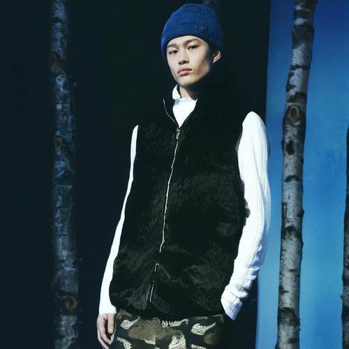 水貂鹅绒羊驼毛醋酸拉链羽绒背心