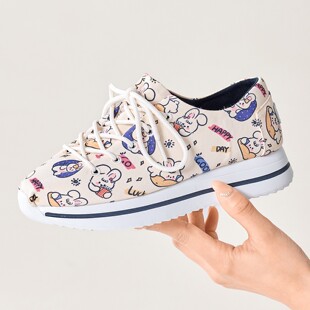 汤姆斯厚度白色印花帆布鞋 女鞋 轻便春季 增高可爱舒适布鞋 款 Tt&Mm