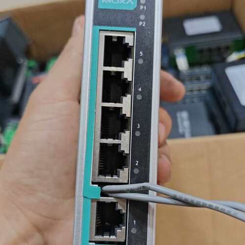 议价MOXA EDS-205A工业以太网交换机，5口百兆，支持1