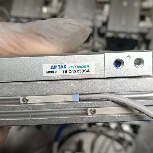 议价亚德客滑台气缸HLQ12X30SA，原装拆机，成色如图，