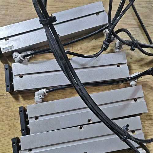 议价Airtac气缸，型号TN16X175S，拆机件，带气管，成
