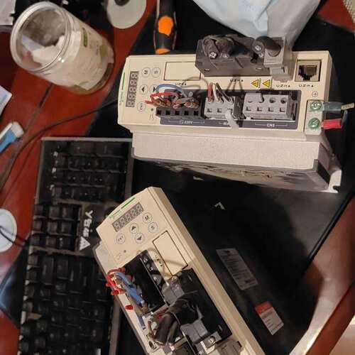 议价施耐德LXM23DU07M3X伺服驱动器，拆机件，功能正常，
