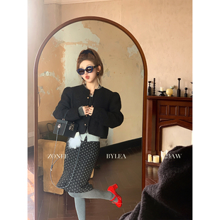 ZONEE 永远相信黑色 法式复古摩登感花苞袖黑色羊毛小香短外套女