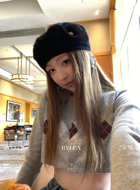 ZONEE/LEA宋亦雯 法式时髦精搭配黑色贝雷帽