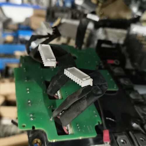 议价机模块CM200RXL-24S，编号M30HT4G可维修
