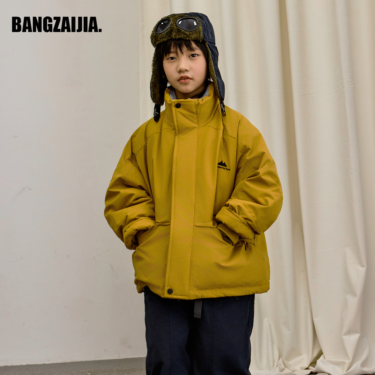 儿童户外轻防水领子棉衬羽绒服