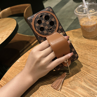 适用小米17Ultra手机壳新款手腕带15u潮牌老花皮质防摔保护套13Ultra镜头全包边后盖小众奢华简约创意外壳