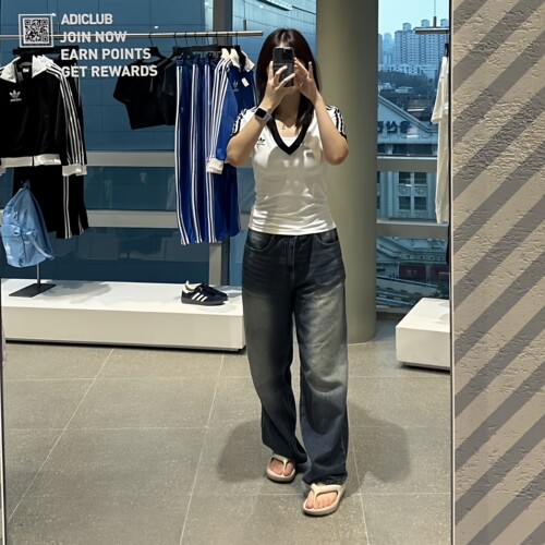 adidasV领修身透气短袖T恤女