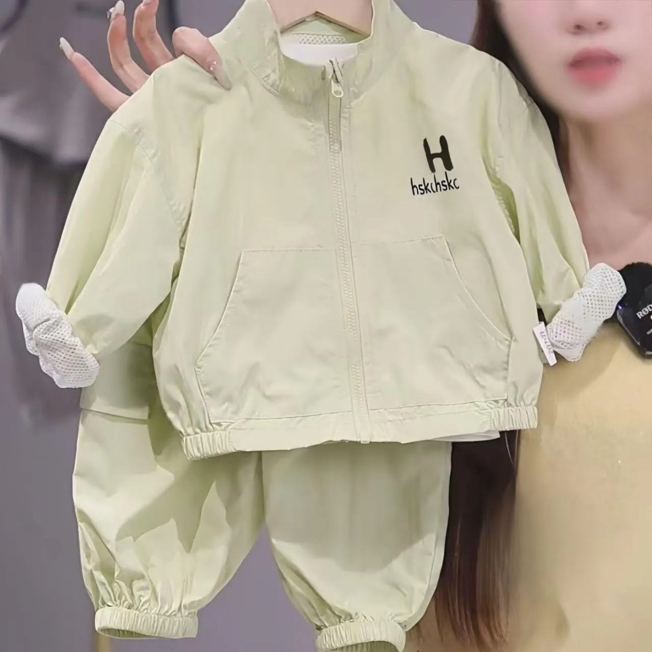 2026新款儿童春秋运动套装男女童休闲防晒服外套宝宝裤子两件套潮