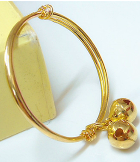 可伸缩小孩铃铛金色电镀手圈