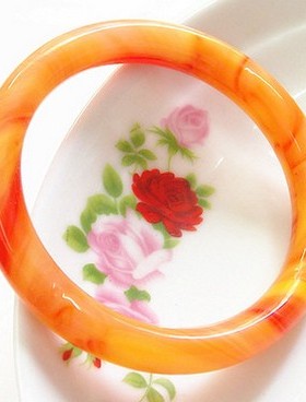 玻璃鸡油黄琥珀手镯子厂家直销