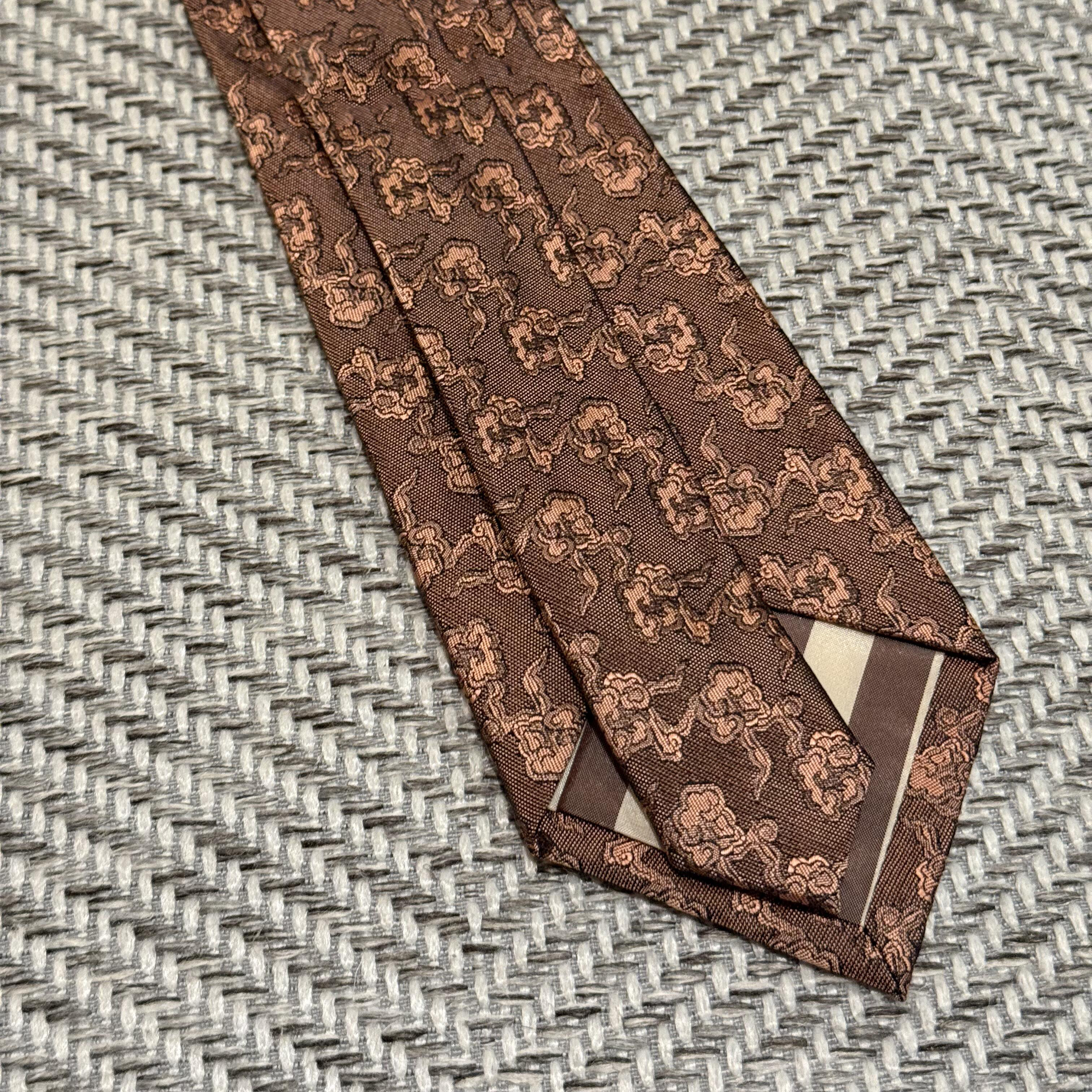 复古碎花箭头型真丝商务领带棕色