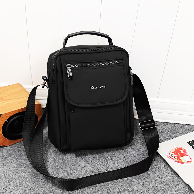 男士斜挎包2025新款时尚通勤包便携小包男款出行小背包轻便小挎包,箱包皮具/热销女包/男包,男士包袋,淘宝优惠券,粉丝福利购,淘宝优惠卷