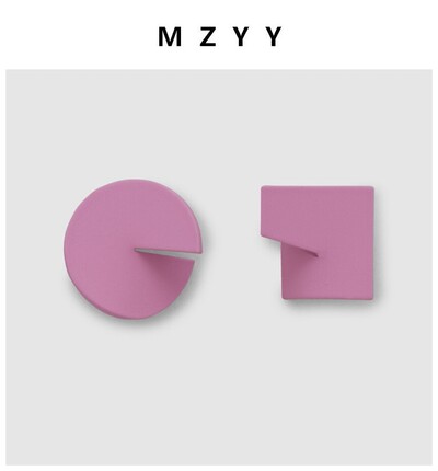 MZYY 淡紫色不对称冷淡风极简耳环