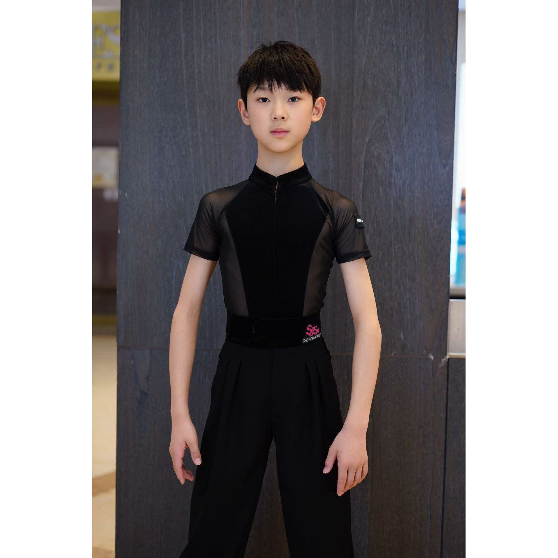 盛佳SJSK拉丁舞服夏季新款男童练功服丝绒网纱短袖上衣日常训练服 - 实物图