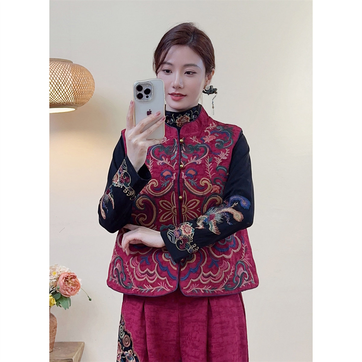 秋冬新中式刺绣立领加棉马甲女