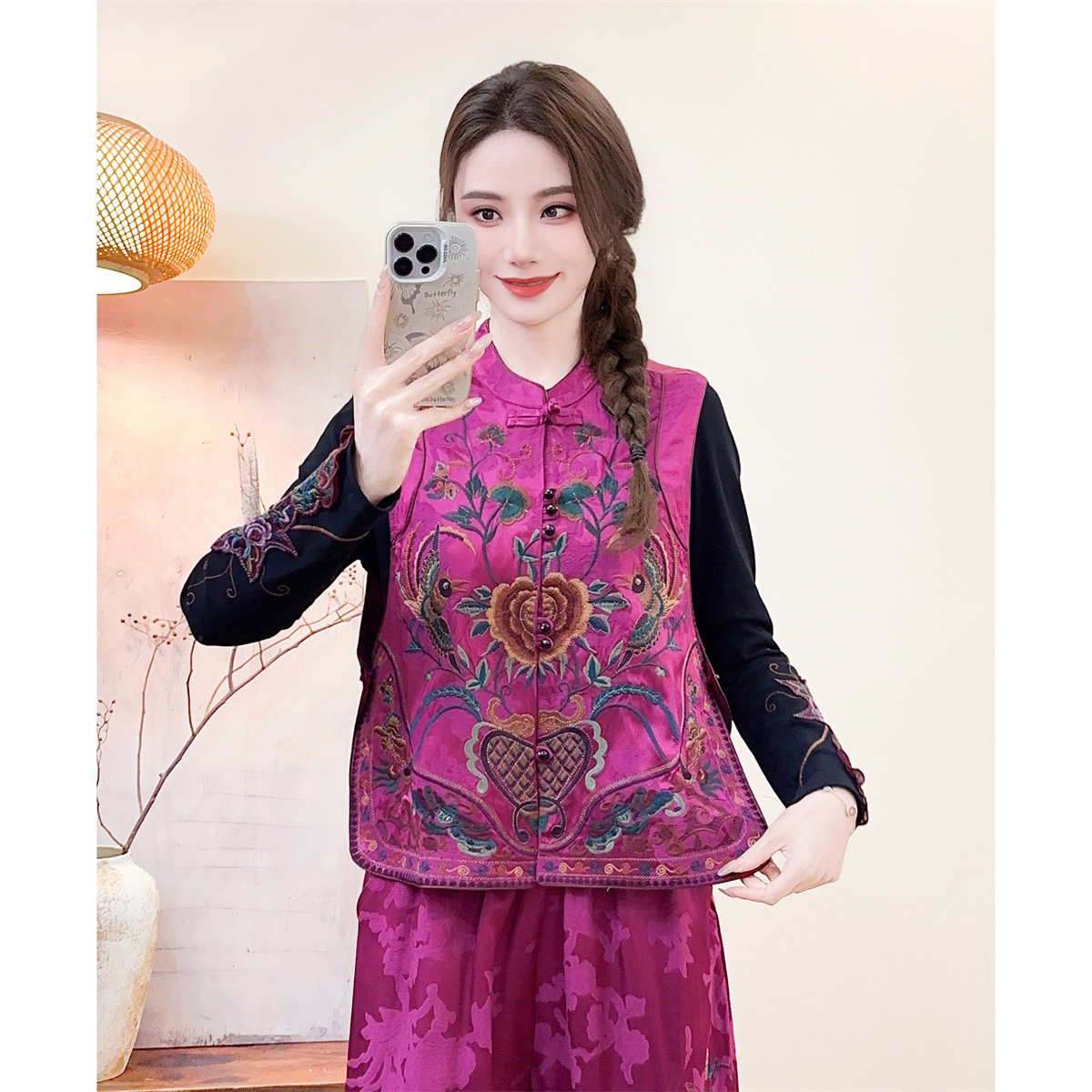 春季新中式刺绣立领盘扣女马甲