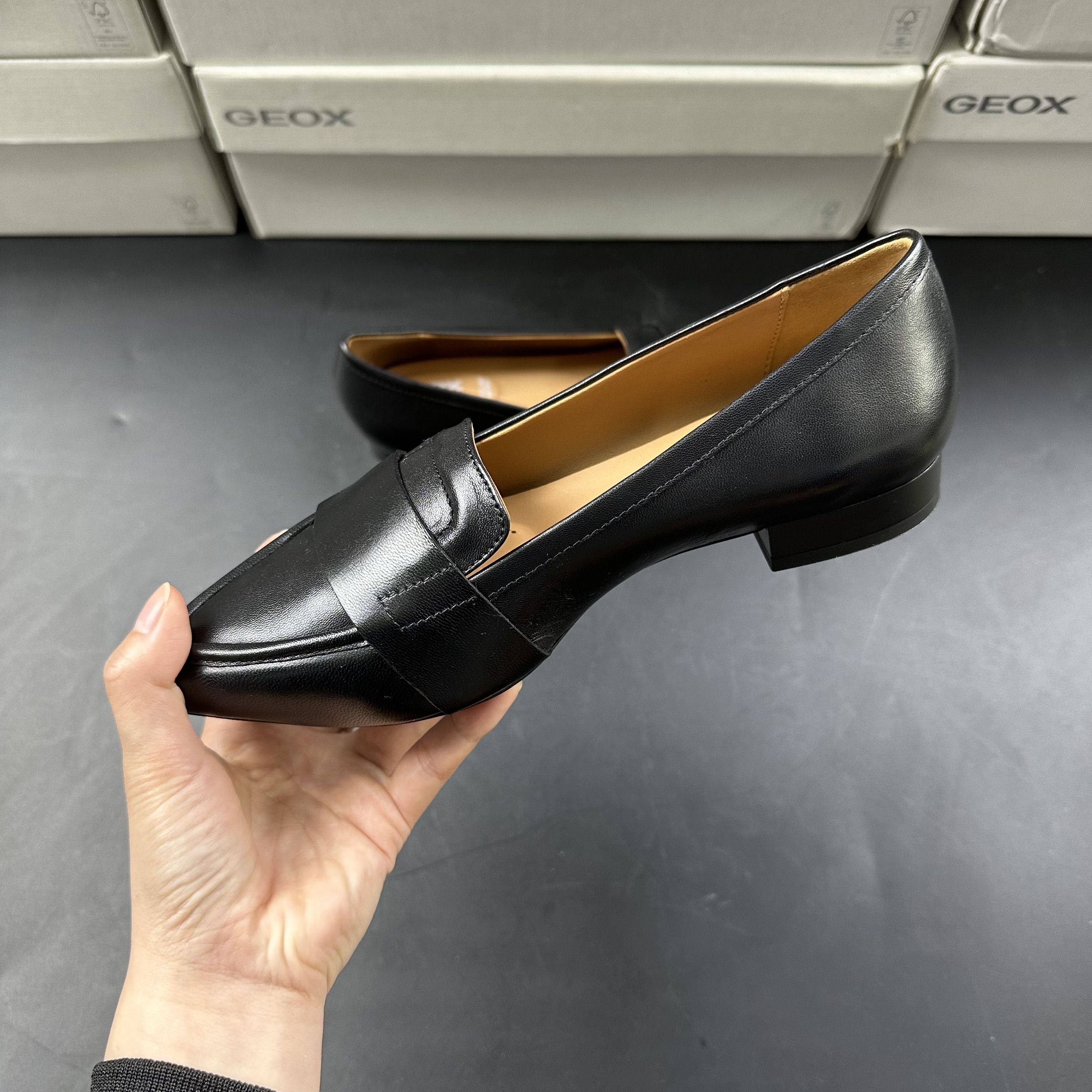 GEOX健乐士撤柜女鞋黑色羊皮尖头低跟浅口单鞋女D359BD C9999