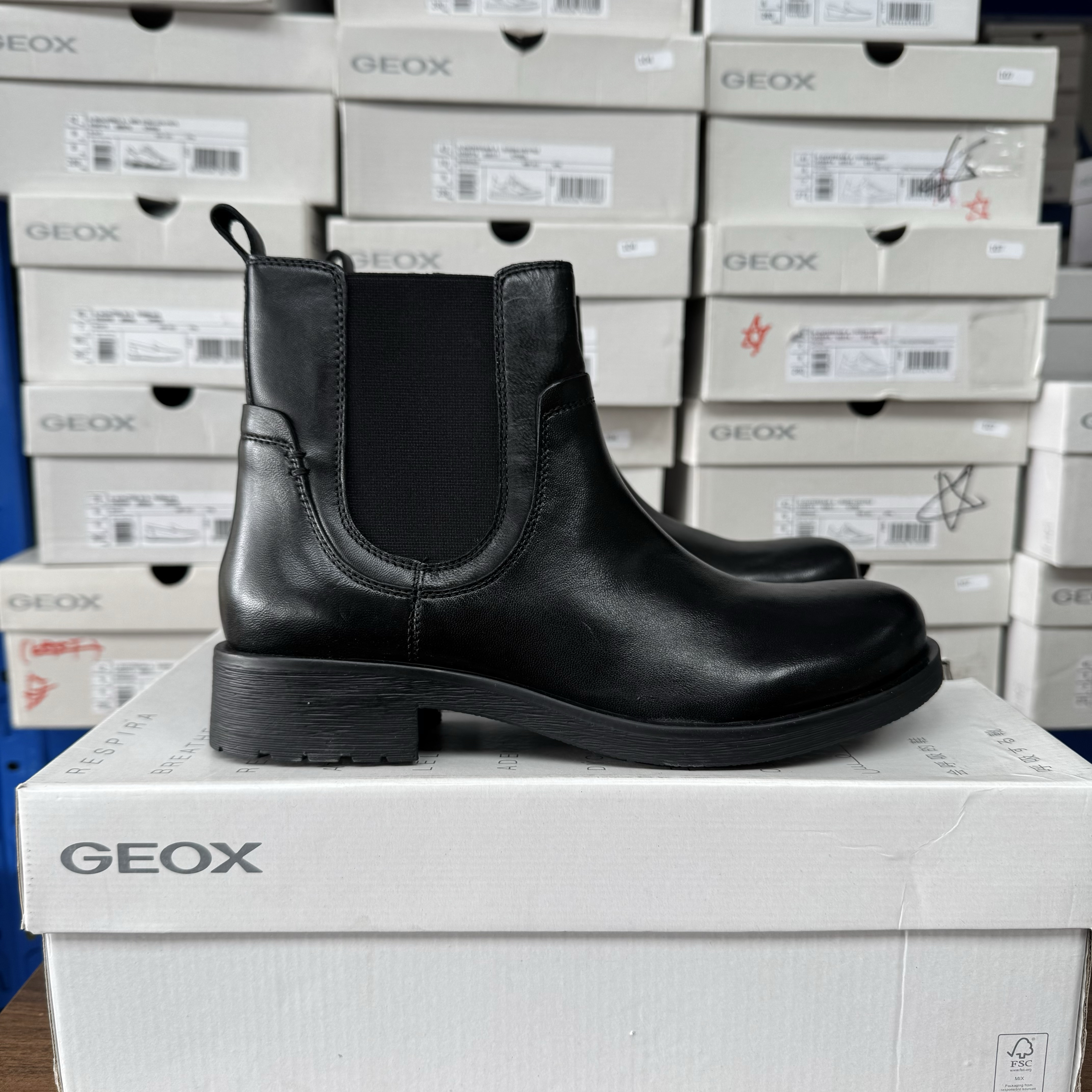 GEOX专柜撤柜女士休闲鞋羊皮裸靴U166DR C9999