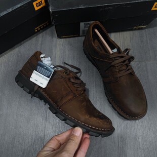 卡特 42码 头层牛皮男户外休闲单皮鞋 P721552 专柜撤柜 CAT