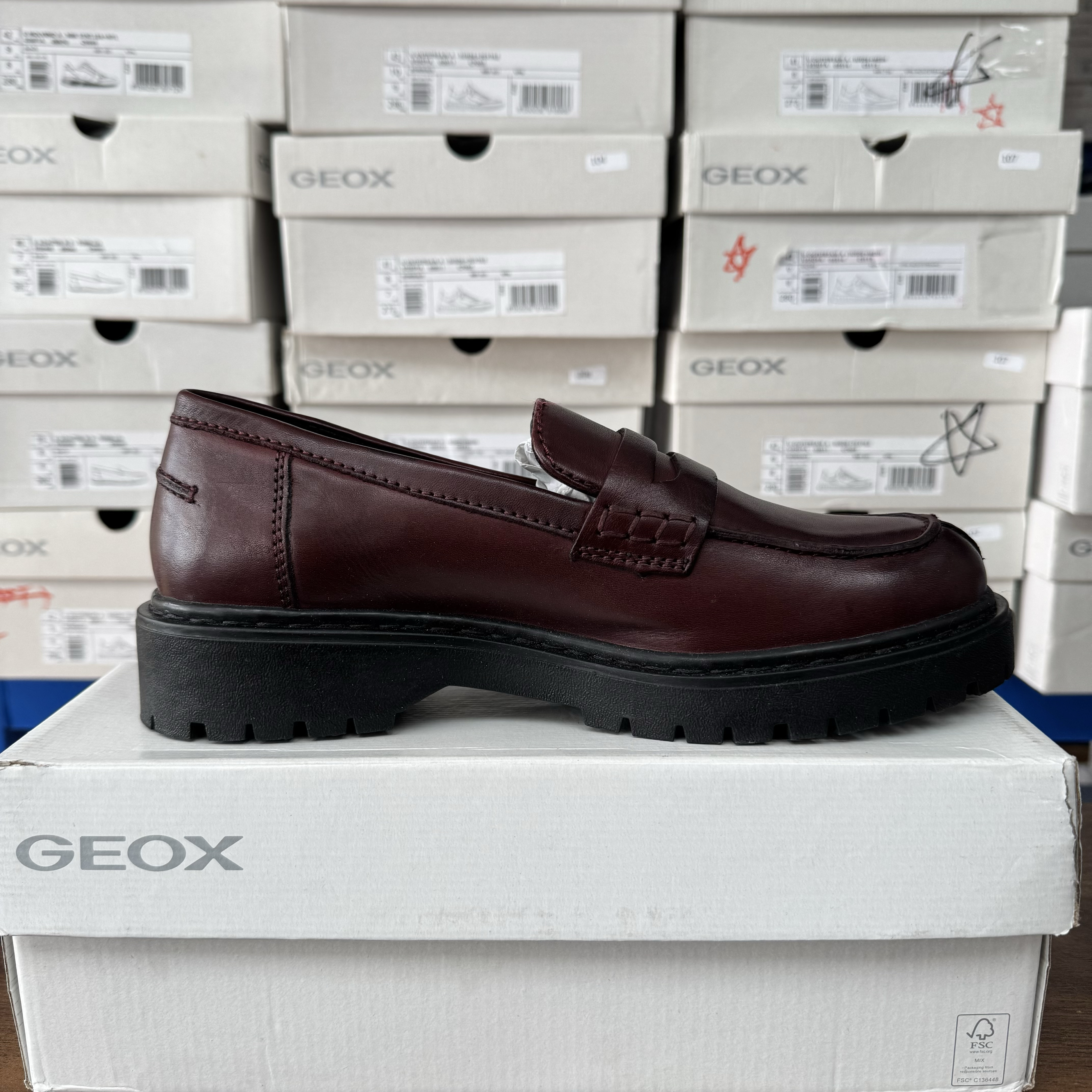 GEOX健乐士杰欧适女士牛皮革一脚蹬皮鞋乐福鞋 D16QDB C7005