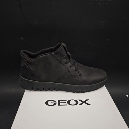 41/42码专柜撤柜25年新品GEOX健乐士男鞋运动休闲鞋U56MAB C9999