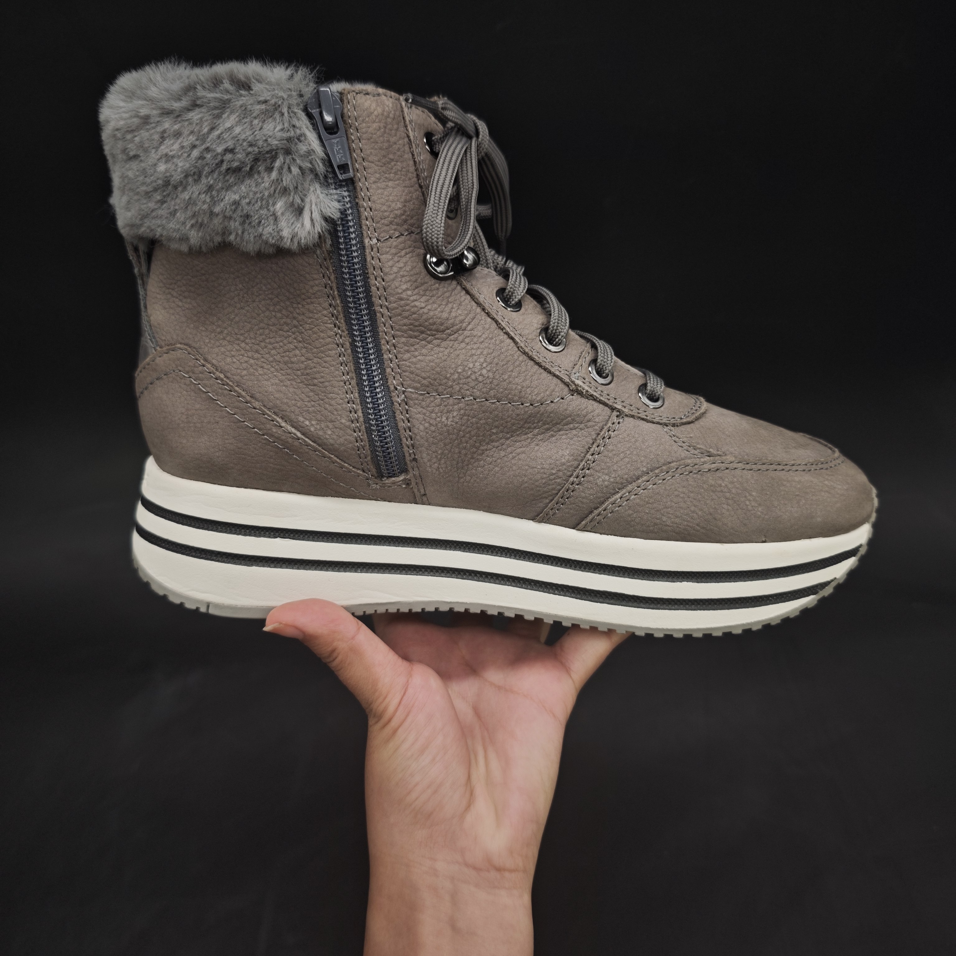 38码 GEOX女士加绒靴子 D36QHB  C9371