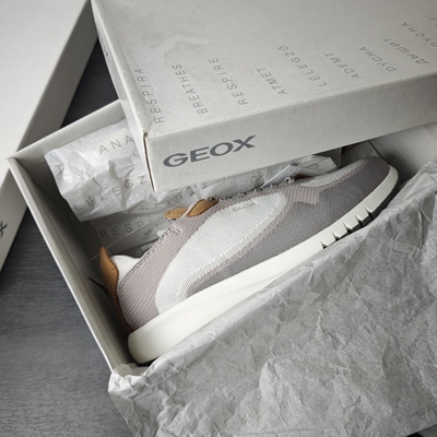 GEOX健乐士/杰欧适专柜撤柜AXVIER低帮透气休闲鞋U457FA C1995