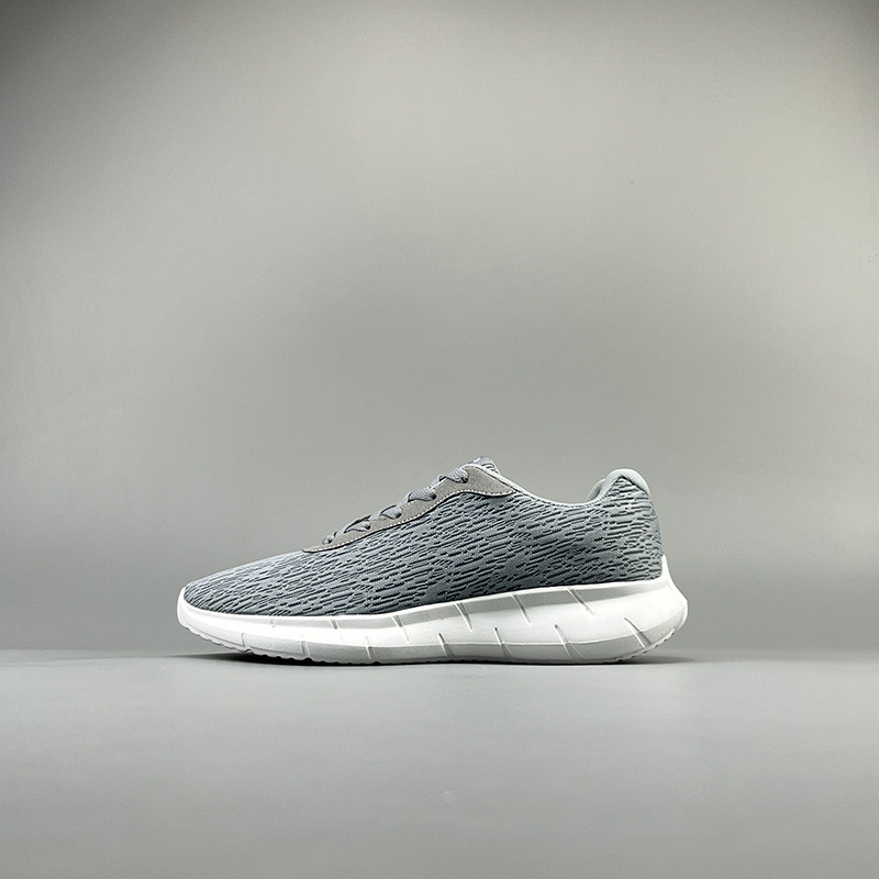 稀缺外贸男士透气飞织网面休闲运动鞋时尚软底大码百搭青年慢跑鞋