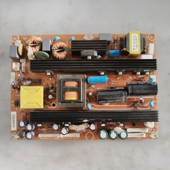 促销！海信TLM40V68PK液晶电源板RSAG7.820.1901实拍图