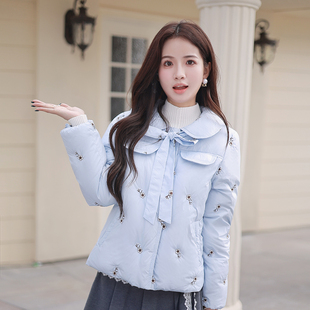 ATAR英伦风冬女装腊梅刺绣短款羽绒服 蝴蝶结翻领保暖棉衣外套