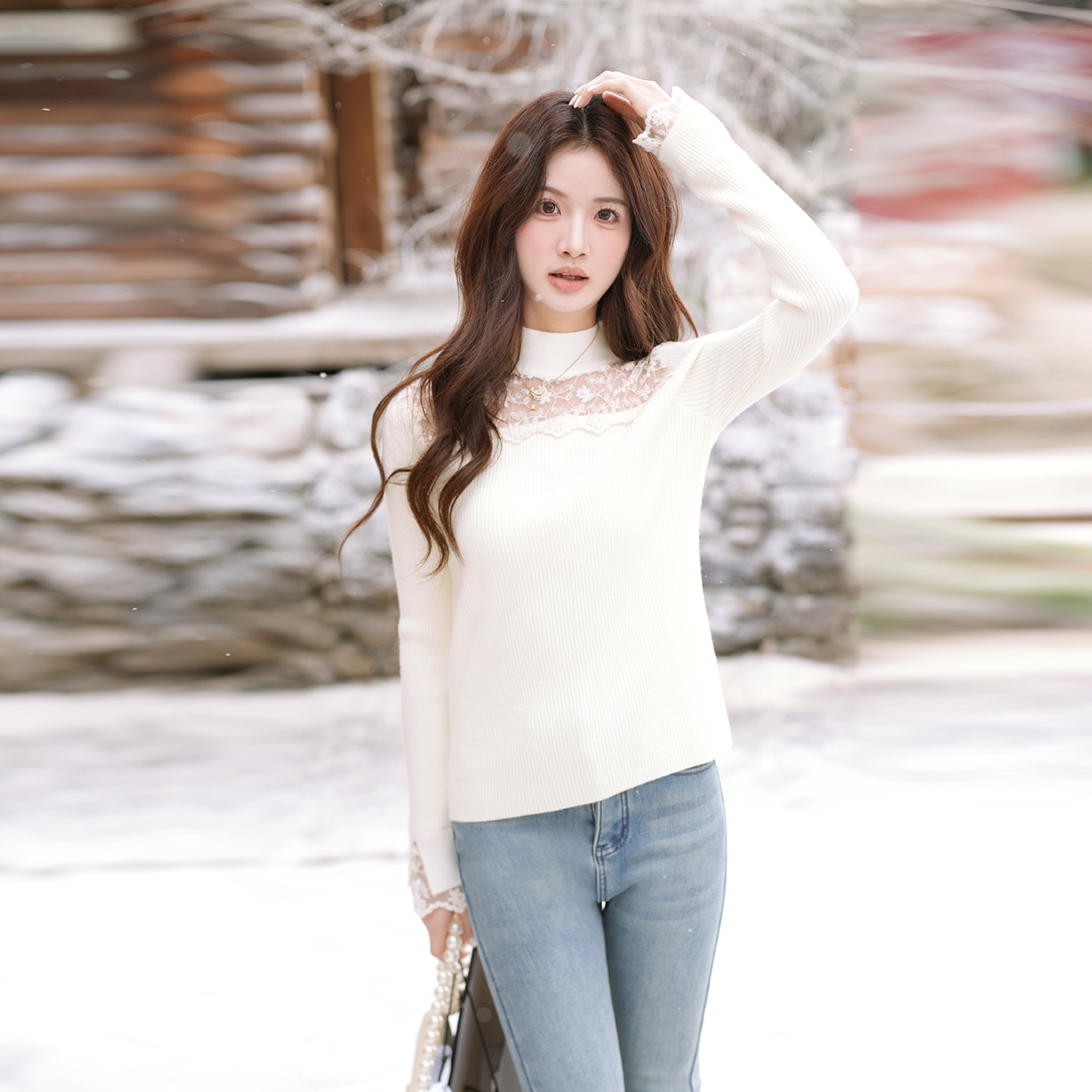 ATAR韩系温柔风半高领蕾丝针织衫