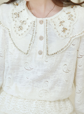 ATAR淑女风重工刺绣娃娃领蕾丝衬衫洋气时髦设计感小众订珠打底衫