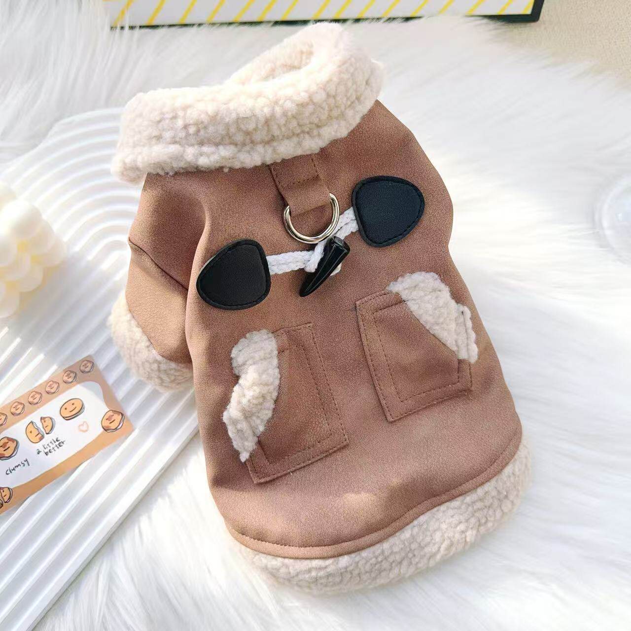 狗狗冬天麂皮绒皮衣泰迪比熊小型犬宠物冬款加绒保暖可牵引两脚衣