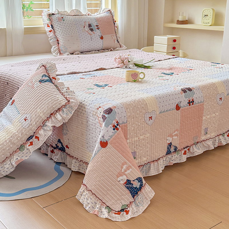 2025新款法式花边夹棉床盖三件套