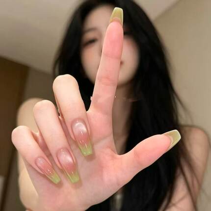 青柠法式穿戴甲透粉猫眼夏日氛围清冷高级通勤约会中长款美甲贴片