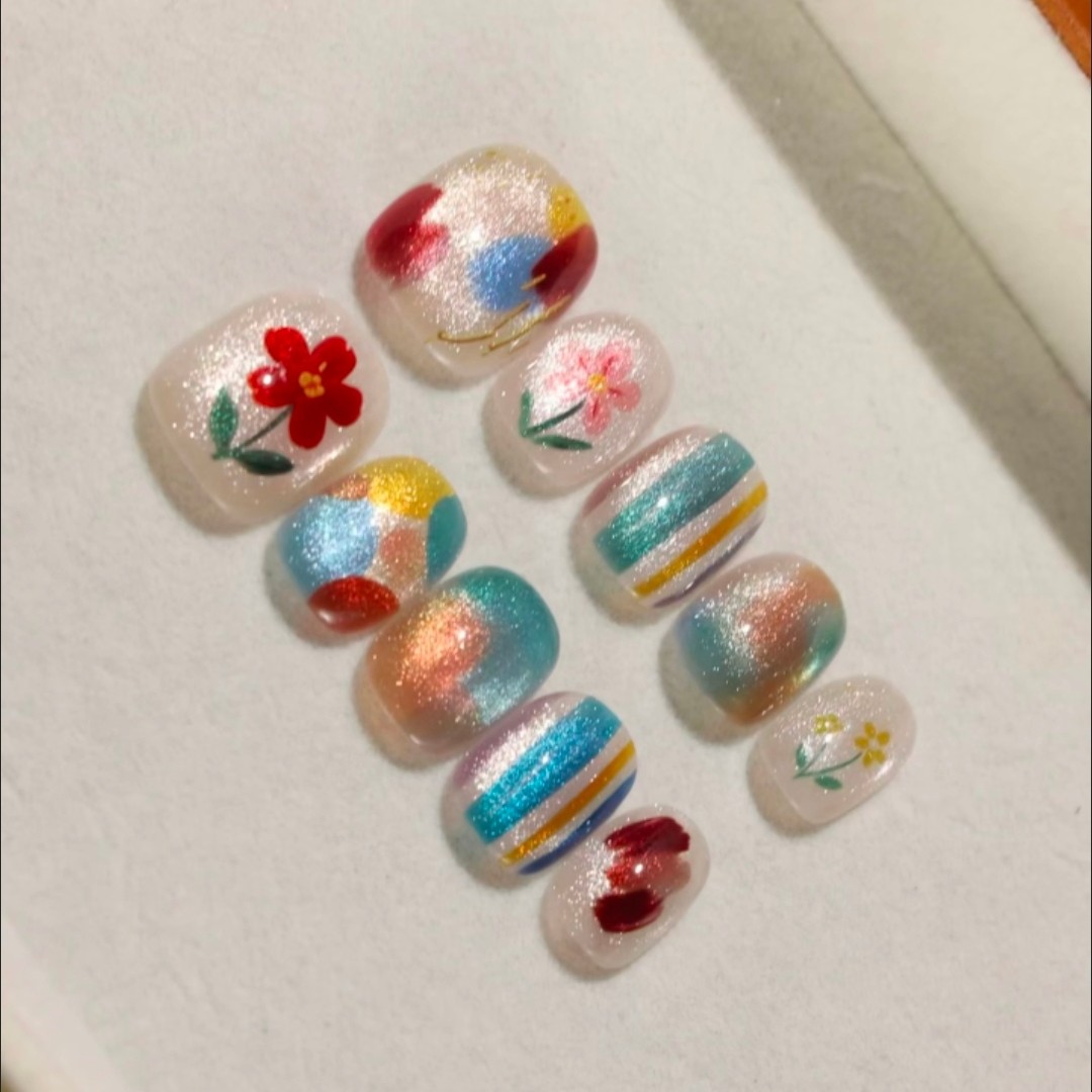 流光花野穿戴甲清新多巴胺晕染