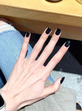 纯黑色穿戴甲高级感简约通勤日常春夏百搭显白ins韩系短方美甲片