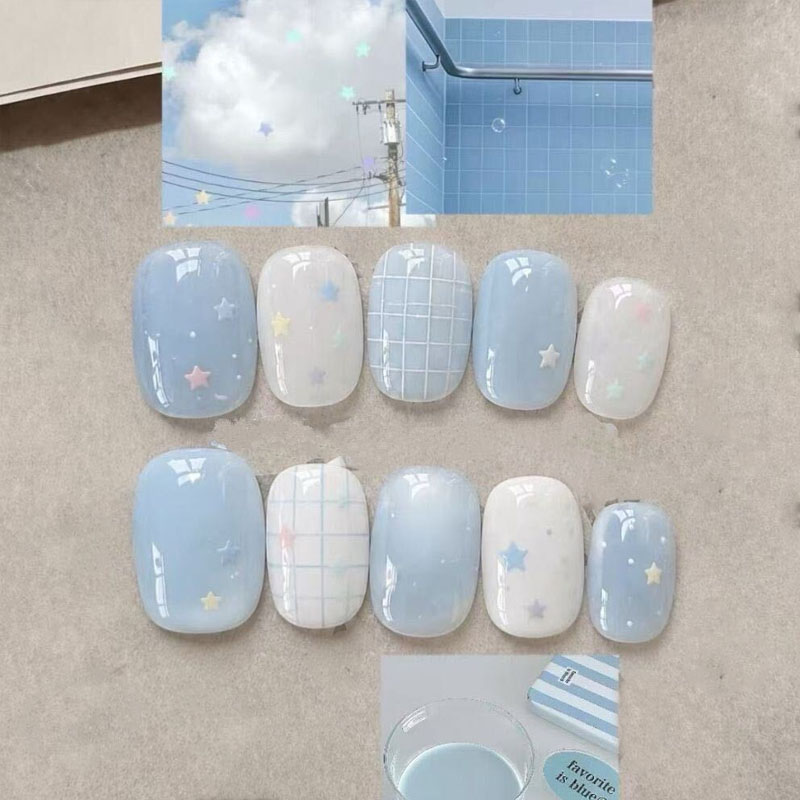 浅蓝星雾穿戴甲冰透婴儿蓝奶白