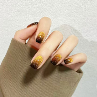 焦糖黑金渐变猫眼穿戴甲高级感节日常简约显白秋冬新短款 美甲贴片