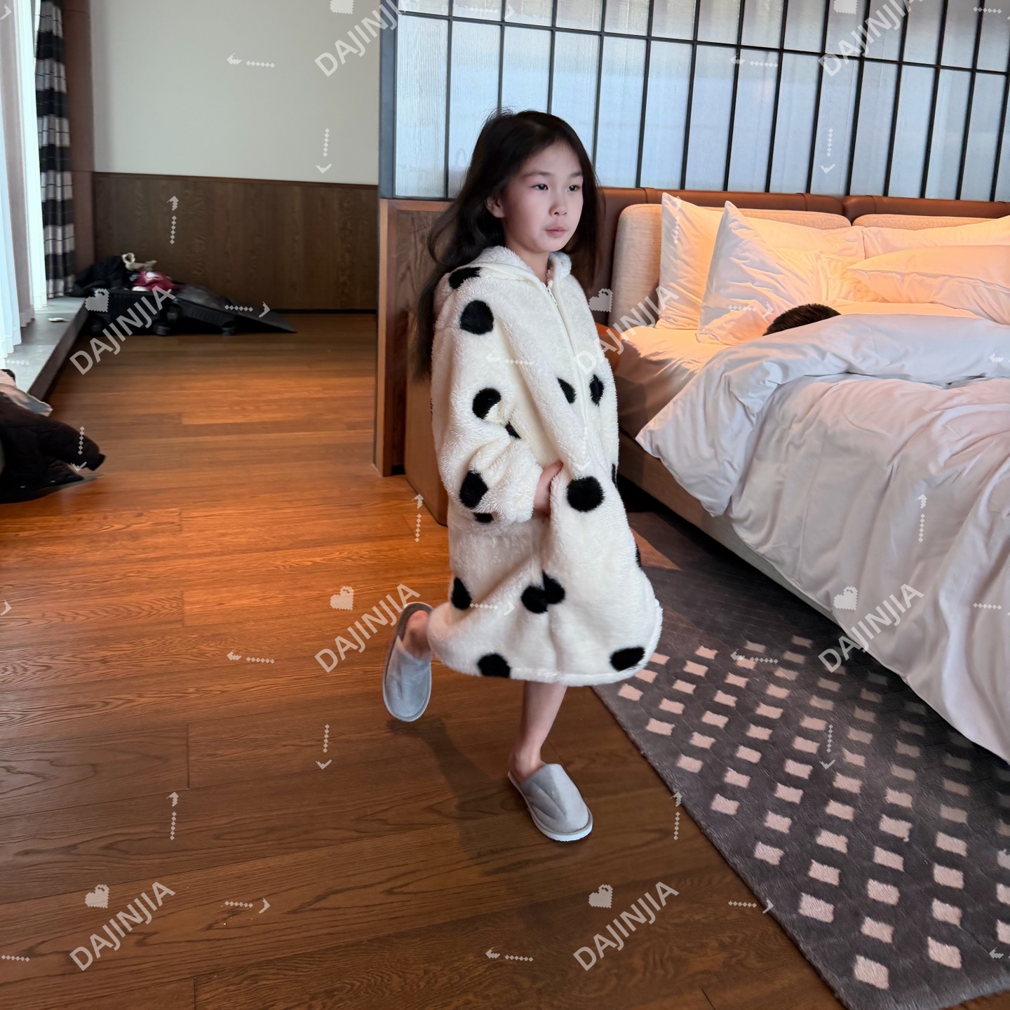 儿童睡衣童装家居服冬季法兰绒套装男女童宝宝绒2-8岁中小童睡衣