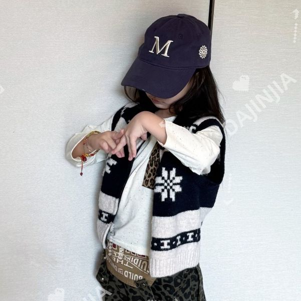 大金家童装氛围感毛衣马甲