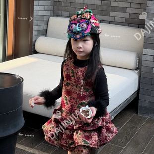 大金家童装高口碑一件必不可少的毛毛洋气女儿童黑色毛织内搭