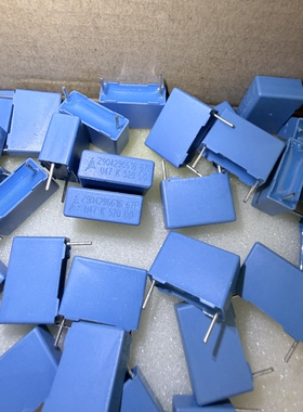 B32672P5474K 西门子薄膜电容0.47UF 520V 脚距15MM 474 520V