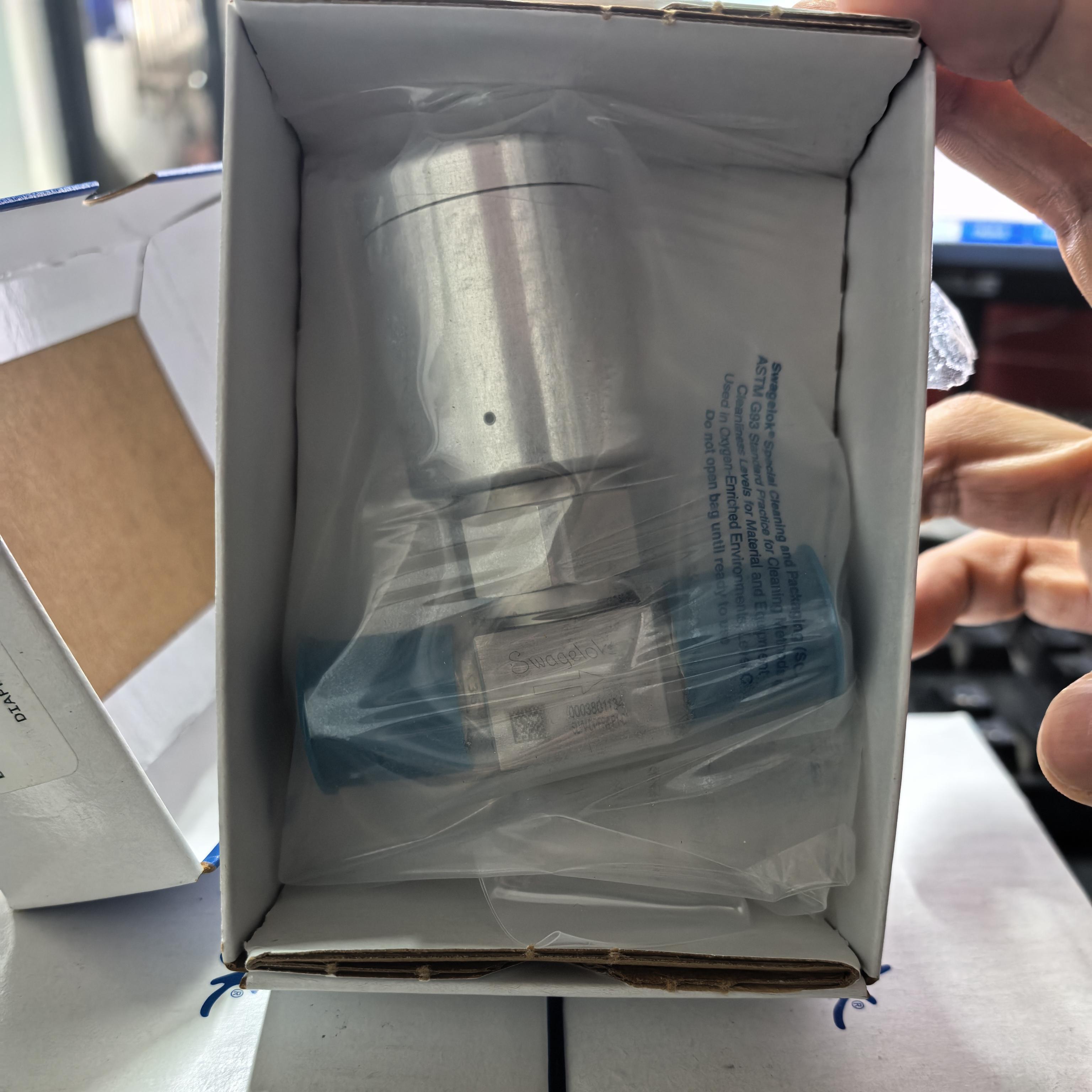 6LVV-DPFR4-P1-C世伟洛克气动阀