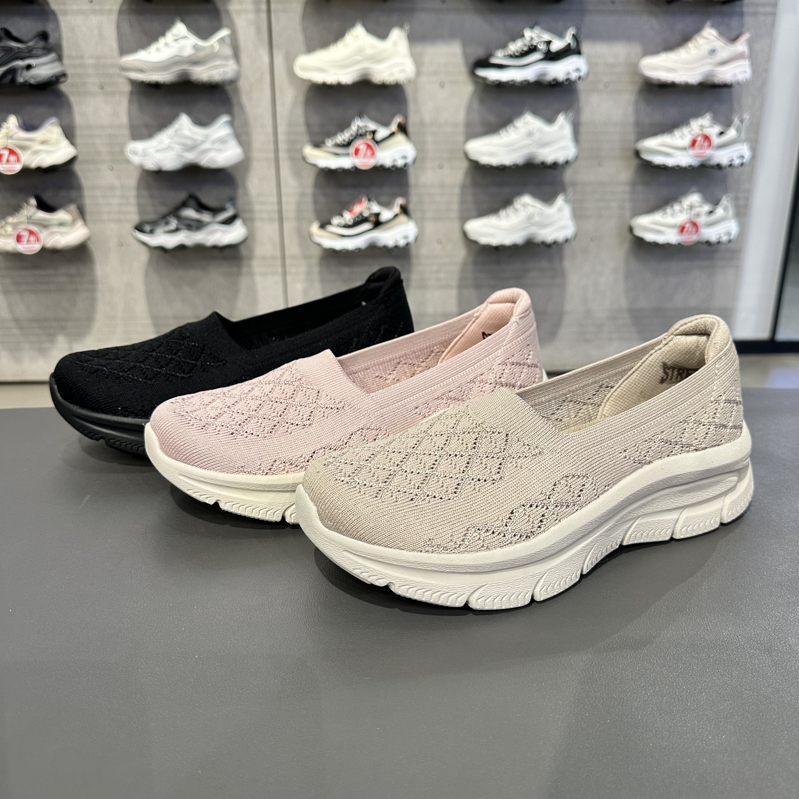 Skechers斯凯奇春夏女士一脚蹬透气舒适柔然舒适浅口单鞋159564