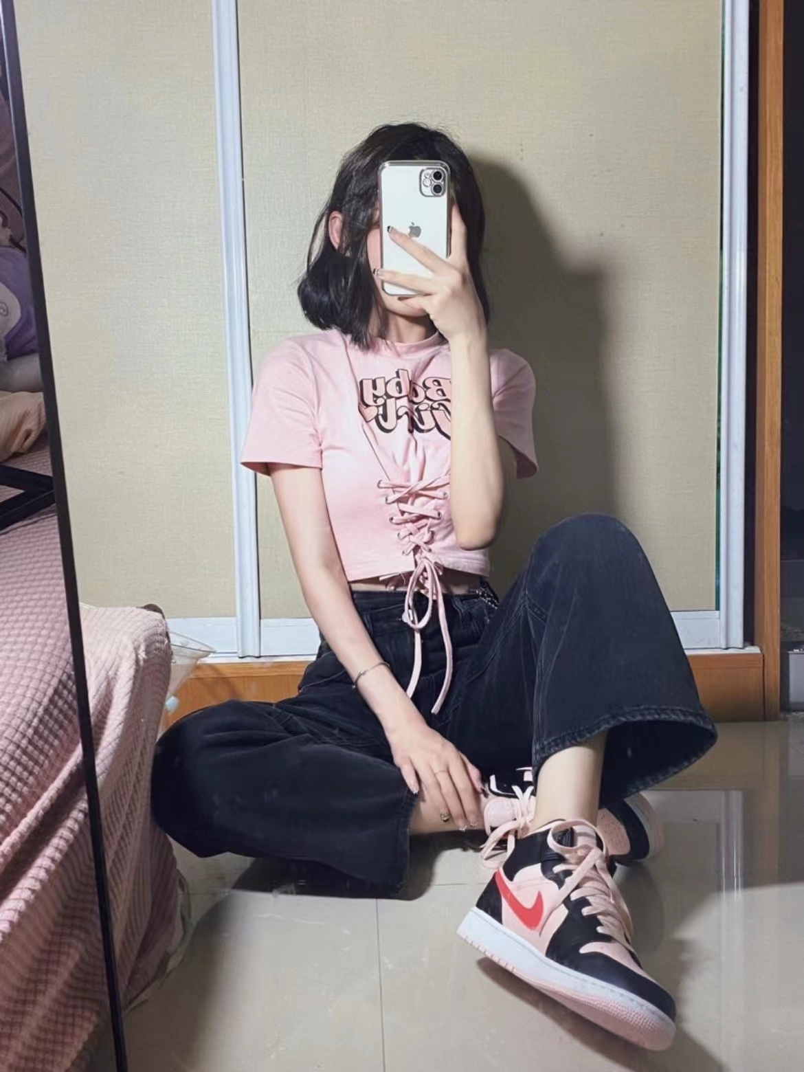 AJ1女防滑减震中帮篮球鞋